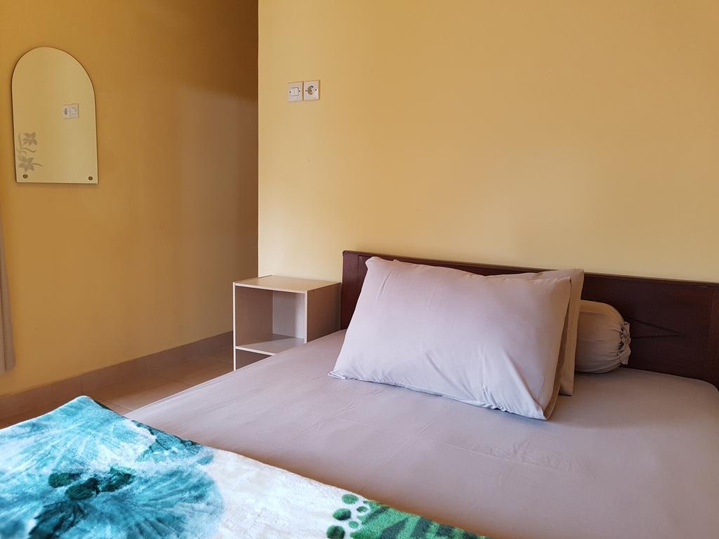Radiya Guesthouse Сембалун Лаванг Номер фото